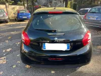 Usata Peugeot 208 Active 95 CV (69 kW) 2012 Nero Utilitaria