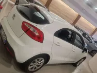 Usata Kia Rio 86 CV (63 kW) 2011 Bianco Berlina