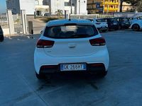 Usata Kia Rio Style 100 CV (73 kW) 2022 Bianco Berlina