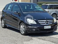 Usata Mercedes B180 Executive 109 CV (80 kW) 2011 Nero Utilitaria