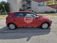 Usata Kia Rio Active 84 CV (61 kW) 2017 Rosso Utilitaria