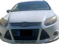Usata Ford Focus 120 CV (88 kW) 2014 Bianco Station wagon