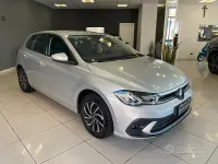 Usata VW Polo Comfortline 80 CV (58 kW) 2021 Grigio Utilitaria