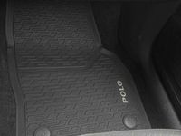 Usata VW Polo Life 95 CV (69 kW) 2023 Grigio Utilitaria