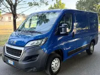 Usata Peugeot Boxer 140 CV (102 kW) 2021 Blu/azzurro Furgone