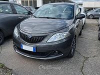 Usata Lancia Ypsilon Silver 70 CV (51 kW) 2023 Grigio Utilitaria
