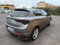 Usata Alfa Romeo Giulietta Quadrifoglio 120 CV (88 kW) 2016 Grigio Berlina