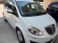 Usata Lancia Musa 69 CV (50 kW) 2011 Bianco Monovolume