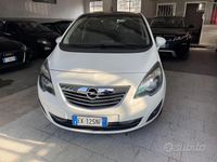 Usata Opel Meriva 110 CV (80 kW) 2011 Bianco Monovolume