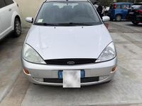 Usata Ford Focus 90 CV (66 kW) 2001 Grigio Station wagon