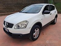 Usata Nissan Qashqai Tekna 106 CV (77 kW) 2009 Bianco SUV