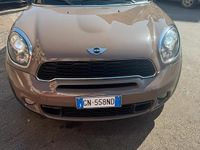 Usata Mini Cooper SD Countryman Business 143 CV (105 kW) 2014 Marrone SUV