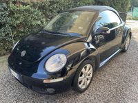 Usata VW New Beetle 105 CV (77 kW) 2007 Nero Utilitaria