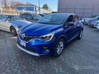Second-hand Renault Captur Intens 160 CP (117 kW) 2022 Albastru SUV