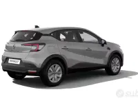 Nuova Renault Captur Evolution 122 CV (89 kW) 2026 Grigio rafale SUV