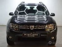 Usata Dacia Duster Lauréate 109 CV (80 kW) 2015 Nero SUV