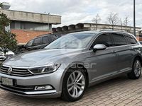 Usata VW Passat Executive 150 CV (110 kW) 2018 Grigio Station wagon