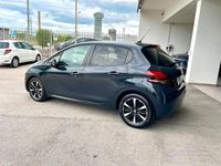 Usata Peugeot 208 Signature Sky 83 CV (61 kW) 2019 Blu Utilitaria