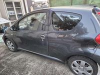 Usata Toyota Aygo Sol 68 CV (50 kW) 2006 Grigio Utilitaria