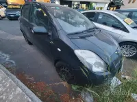 Usata Toyota Yaris 90 CV (66 kW) 2010 Nero Utilitaria