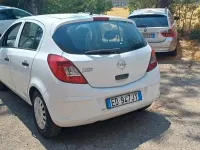 Usata Opel Corsa 65 CV (47 kW) 2010 Bianco Utilitaria