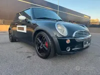 Usata Mini Cooper 116 CV (85 kW) 2005 Nero Utilitaria