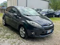 Begagnad Ford Fiesta Titanium 68 HK (50 kW) 2010 Grå Sedan