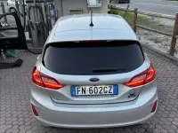 Usata Ford Fiesta Titanium 86 CV (63 kW) 2018 Grigio Utilitaria