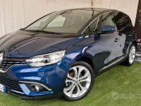 Usata Renault Scénic 110 CV (80 kW) 2018 Bluazzurro Monovolume