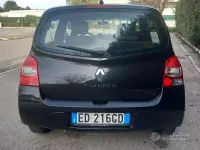 Usata Renault Twingo Dynamique 75 CV (55 kW) 2010 Nero Utilitaria