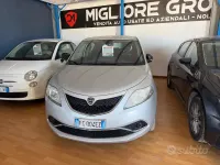 Usata Lancia Ypsilon 69 CV (50 kW) 2015 Grigio Utilitaria
