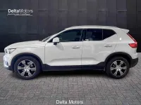 Usata Volvo XC40 Inscription 150 CV (110 kW) 2020 Grigio chiaro metallizzato SUV