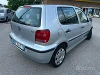 Usata VW Polo Highline 75 CV (55 kW) 2000 Grigio Berlina