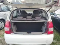 Usata Kia Picanto 61 CV (44 kW) 2003 Bianco Utilitaria