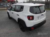 Usata Jeep Renegade Sport 120 CV (88 kW) 2019 Bianco SUV