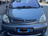 Usata Citroën Xsara Picasso 90 CV (66 kW) 2004 Grigio Monovolume