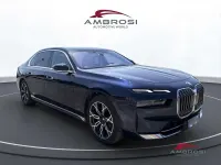 Usata BMW 740 286 CV (210 kW) 2024 Blu Berlina
