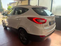 Usata Hyundai ix35 Xpossible 115 CV (84 kW) 2015 Beige SUV
