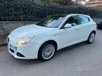 Usata Alfa Romeo Giulietta Exclusive 170 CV (125 kW) 2012 Bianco Berlina