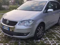 Usata VW Touran Highline 109 CV (80 kW) 2008 Argento Monovolume