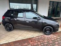 Usata Dacia Sandero Lauréate 75 CV (55 kW) 2014 Nero Berlina