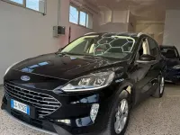 Usata Ford Kuga 120 CV (88 kW) 2021 Nero SUV