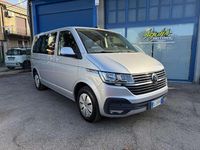 Usata VW Caravelle Comfortline 150 CV (110 kW) 2022 Argento metallizzato Furgone