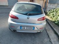Usata Alfa Romeo 147 116 CV (85 kW) 2005 Grigio Utilitaria