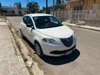 Usata Lancia Ypsilon 95 CV (69 kW) 2013 Bianco Utilitaria