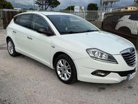 Usata Lancia Delta Gold 120 CV (88 kW) 2014 Bianco Utilitaria