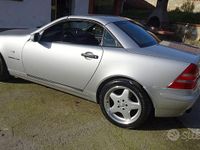 Usata Mercedes SLK200 192 CV (141 kW) 1998 Grigio Cabrio