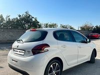 Usata Peugeot 208 Allure 110 CV (80 kW) 2016 Bianco Utilitaria
