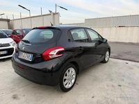 Usata Peugeot 208 Active 68 CV (50 kW) 2012 Nero Utilitaria