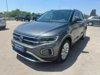 Usata VW T-Roc Style 150 CV (110 kW) 2023 Grigio SUV